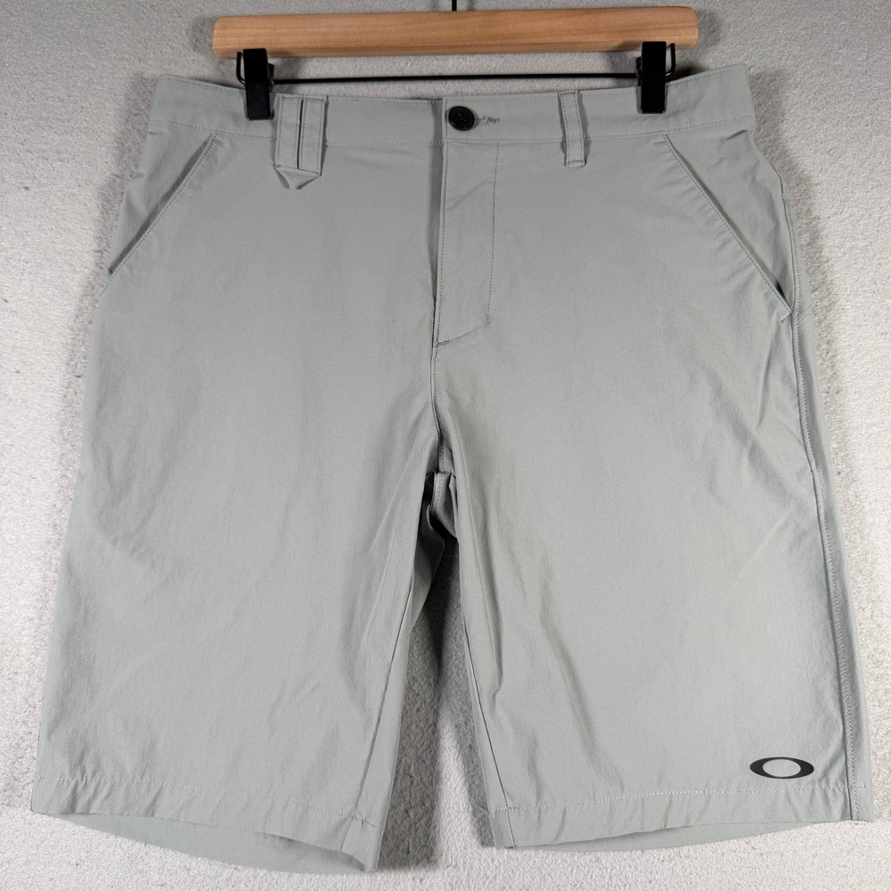 Oakley Mens Regular Fit Performance Golf Shorts Gray 442431 Size 32 34x10